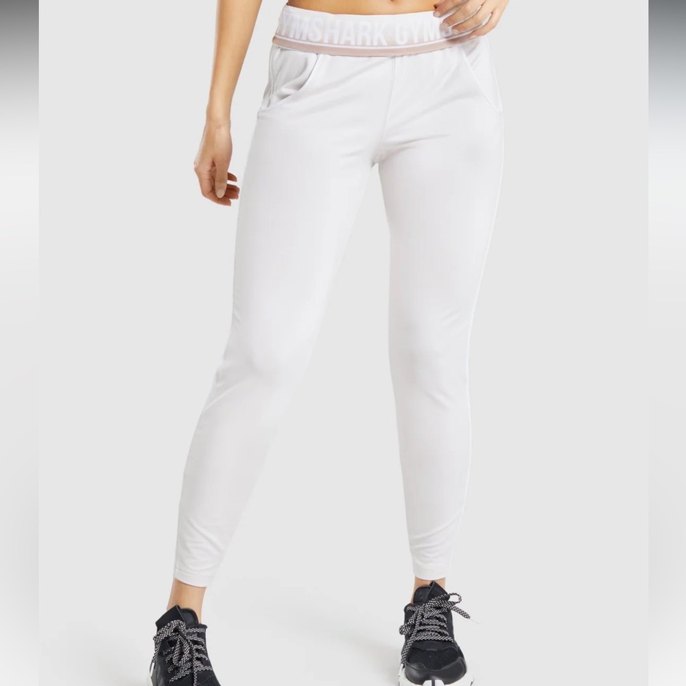 Gymshark Recess Joggers Cream Beige Women’s Size M | High-Waisted Athletic Pants